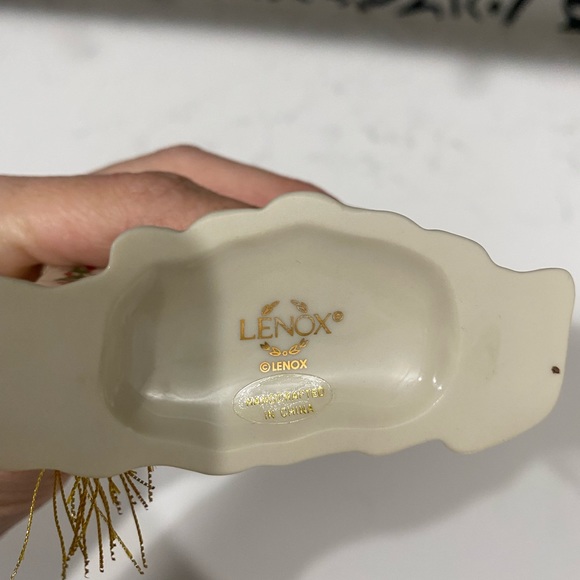 Lenox 2003 First Year in New Home Christmas Ornament - Picture 4 of 4